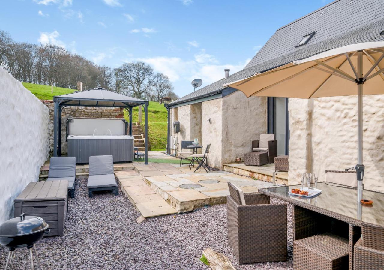 Usk Barn Lägenhet Llanbadoc Exteriör bild